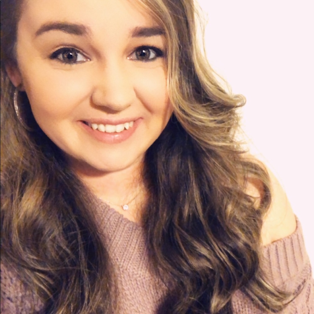 Meet your Posher, Katie💕